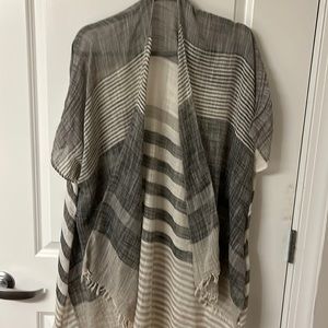 Vici collection shawl/cape